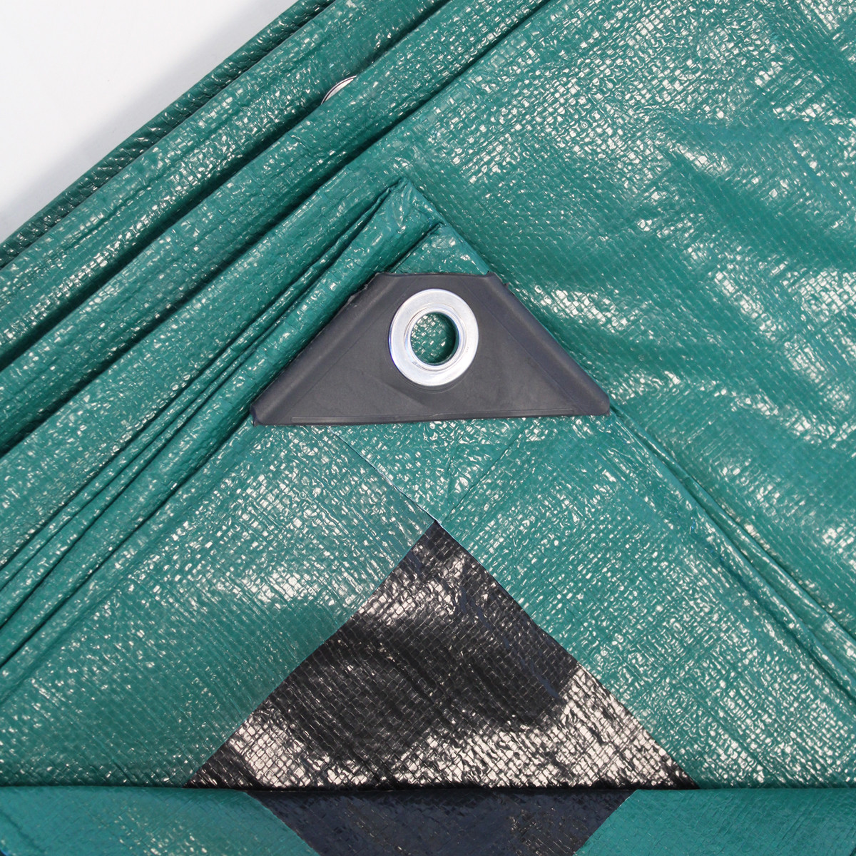 Reversible 200gsm heavy duty green and black tarpaulin - Image 3